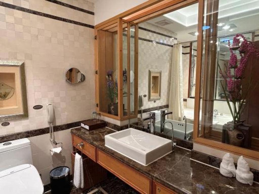 Yantai Golden Gulf Hotel Buitenkant foto